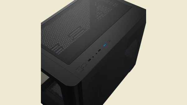 Thùng máy Case Xigmatek Alpha Pano M (Micro ATX) - Black được trang bị các cổng kết nối đa dạng